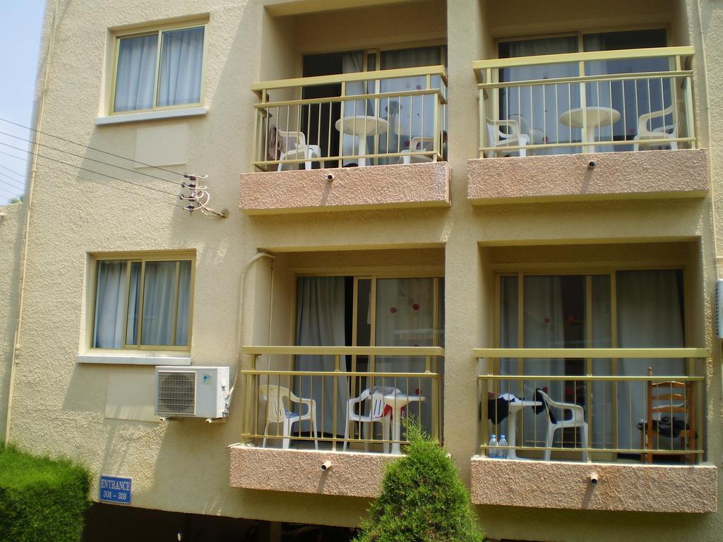 Barbara Tourist Apartments 아이아 나파 외부 사진